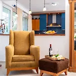 Aegean Whispers House Daire