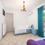 Aegean Whispers House Daire