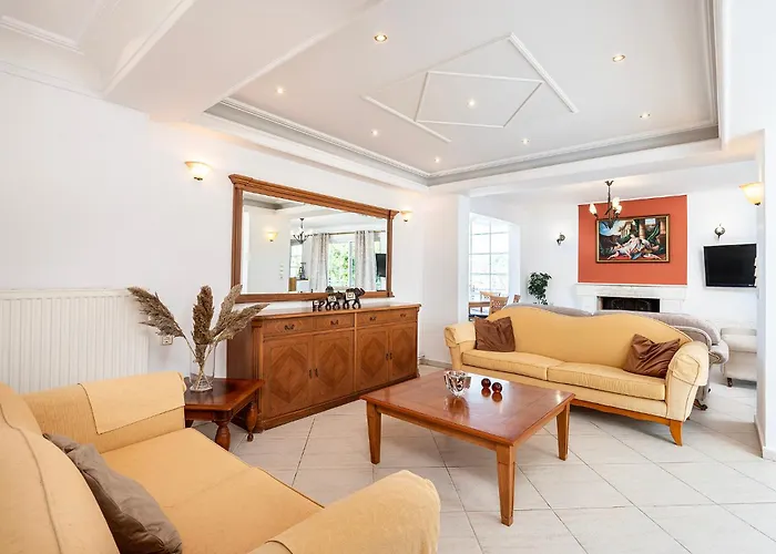 Aegean Whispers House 帕萨里迪